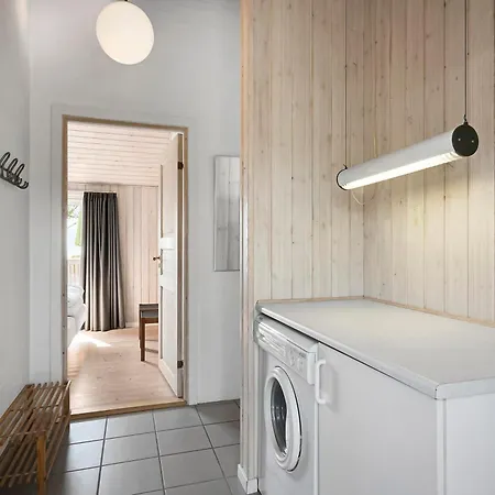 Amazing In Ebeltoft With 2 Bedrooms And Internet Nyaraló Knebel