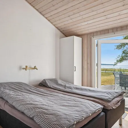 Amazing In Ebeltoft With 2 Bedrooms And Internet Knebel
